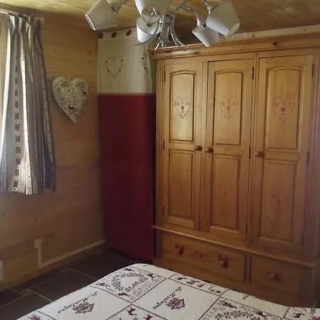 Apartamento Les Charmettes, 3 Etoiles Besse-et-Saint-Anastaise